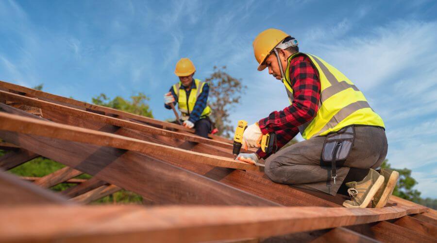 Professional residential roofers in Moline, MI